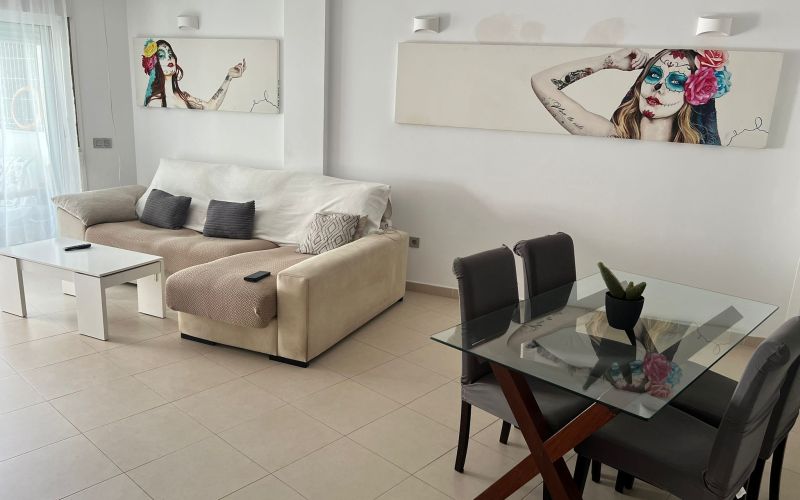APARTAMENTO DE 2 HABITACIONES CON GRAN TERRAZA CON VISTAS AL MAR