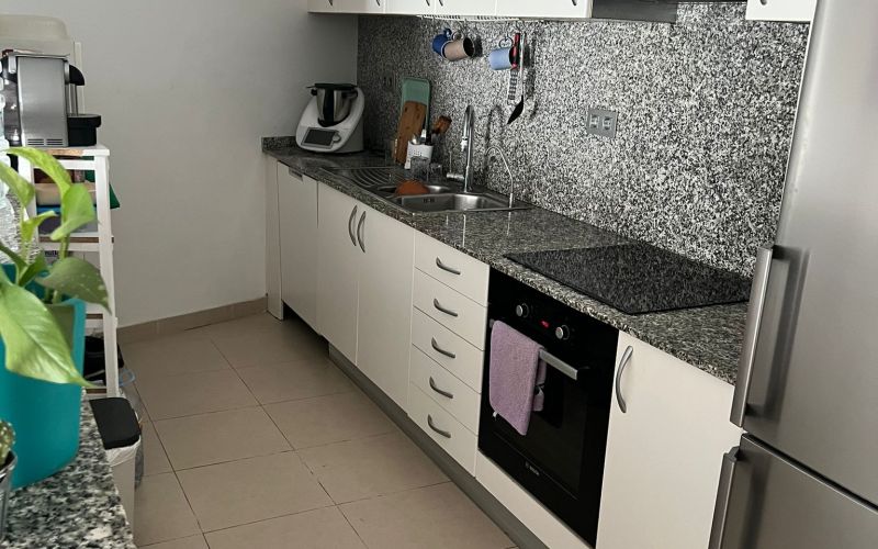 APARTAMENTO DE 2 HABITACIONES CON GRAN TERRAZA CON VISTAS AL MAR