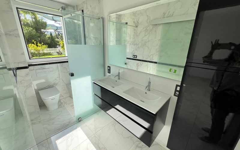 A ESTRENAR!!! ESPECTACULAR PLANTA BAJA DE 3 HABITACIONES CON 296M2 DE JARDÍN