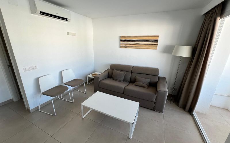 OPORTUNIDAD!!!! APARTAMENTO DE 1 HABITACIÓN  EN COMUNIDAD CERCA DE LA PLAYA CON PISCINA COMUNITARIA