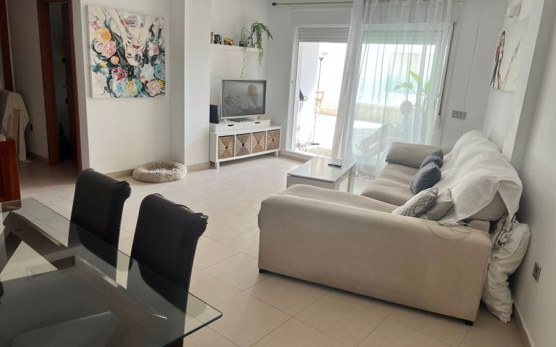 APARTAMENTO DE 2 HABITACIONES CON GRAN TERRAZA CON VISTAS AL MAR