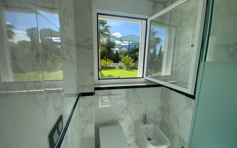 A ESTRENAR!!! ESPECTACULAR PLANTA BAJA DE 3 HABITACIONES CON 296M2 DE JARDÍN