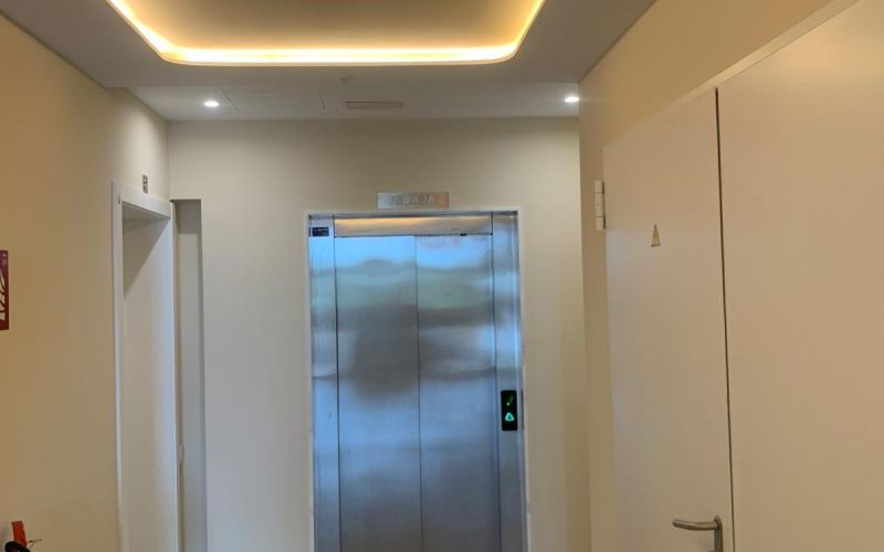 PISO DE 3 HABITACIONES  DE OBRA NUEVA TERMINADA CON PISCINA  A ESTRENAR A LAS AFUERAS DE SAN ANTONIO