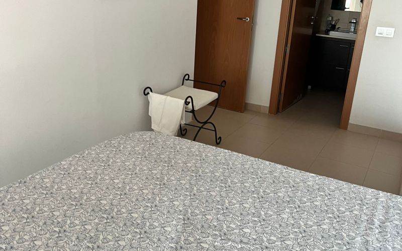 APARTAMENTO DE 2 HABITACIONES CON GRAN TERRAZA CON VISTAS AL MAR