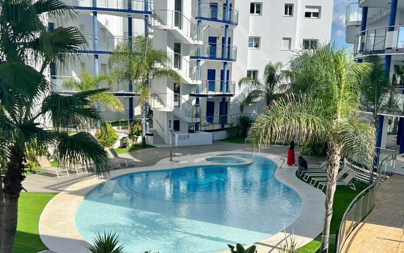 A ESTRENAR!!! ESPECTACULAR PLANTA BAJA DE 3 HABITACIONES CON 296M2 DE JARDÍN