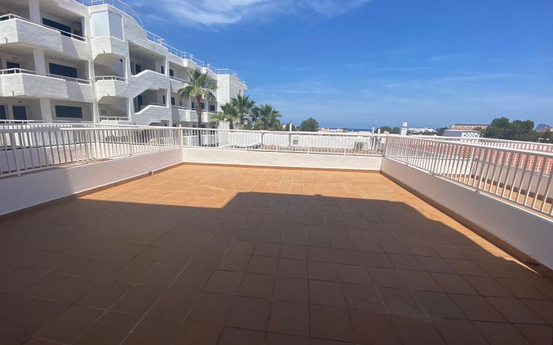 PRECIOSO APARTAMENTO DE 2 HABITACIONES CON 40M2 DE TERRAZA, AMUEBLADO Y EQUIPADO