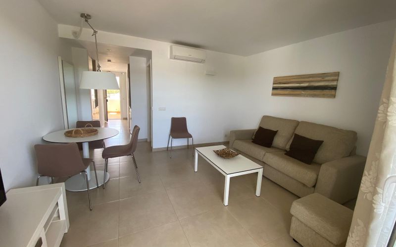 OPORTUNIDAD!!! APARTAMENTO DE 1 HABITACIÓN CON UNOS 20M2 DE TERRAZA CON PISCINA COMUNITARIA