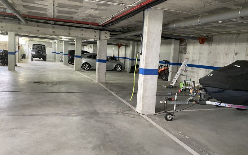 A ESTRENAR!!! ESPECTACULAR PLANTA BAJA DE 3 HABITACIONES CON 296M2 DE JARDÍN