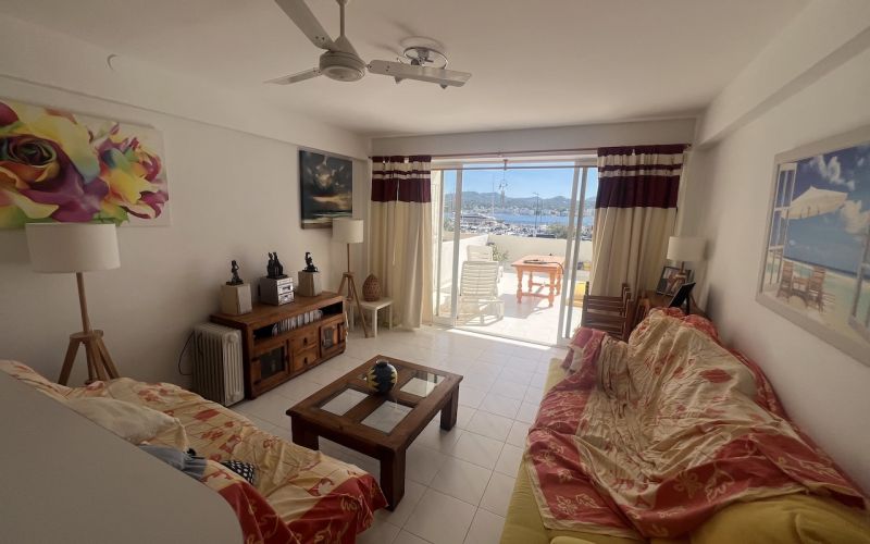 APARTAMENTO CON ESPECTACULARES VISTAS AL MAR